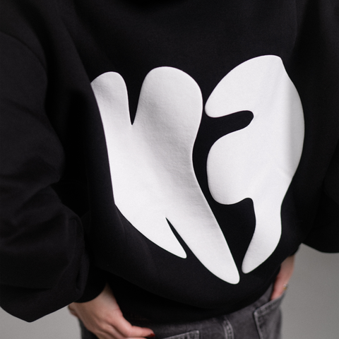 KF HEART HOODIE (black)